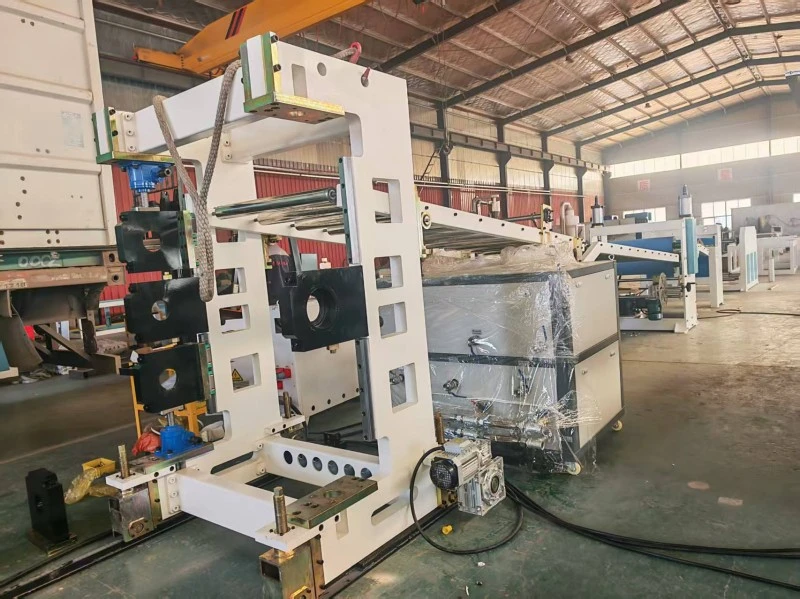 600 mm-ko PVC xafla estrusio-lerroaren ekoizpena