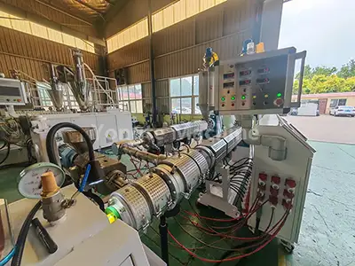 Color marking line co-extruder
