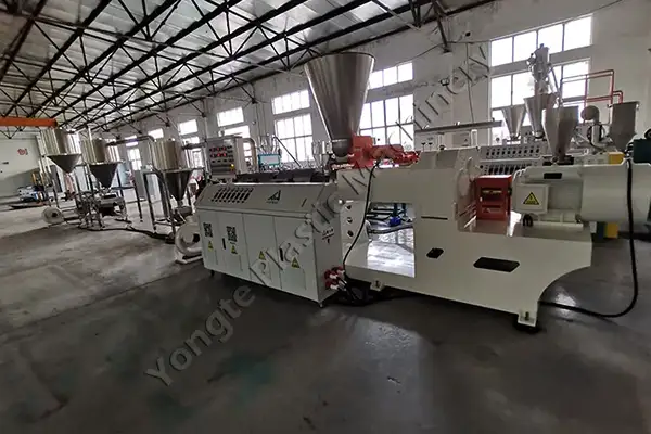 Poloniako PVC konposatuak pelletizatzeko makina