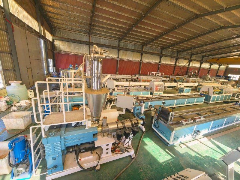 Egurrezko plastikozko konposatu WPC makina