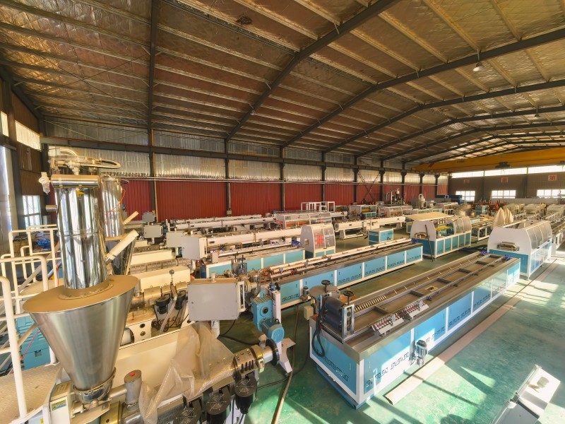 Egurrezko plastikozko WPC makina